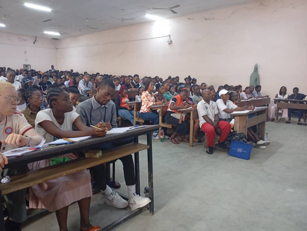 Sensibilisation et Collecte à l’Université de Douala.